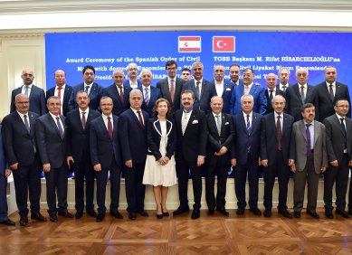 TOBB Başkanımız M.Rıfat Hisarcıklıoğlu'na İspanya Sivil Liyakat Nişanı verildi. - 4